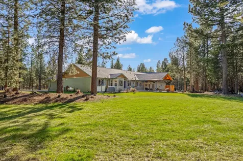 55550 Heidi Court Bend OR 97707