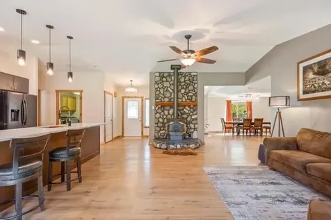 55550 Heidi Court Bend OR 97707