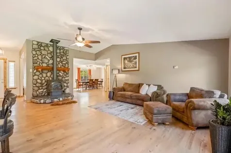 55550 Heidi Court Bend OR 97707