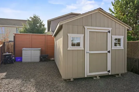 220 NW 28th Street Redmond OR 97756