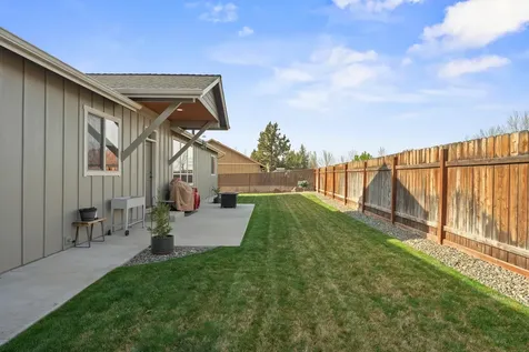 220 NW 28th Street Redmond OR 97756