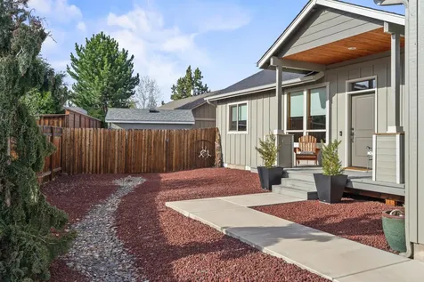 220 NW 28th Street Redmond OR 97756