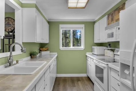 15003 E River Loop Drive E Bend OR 97707