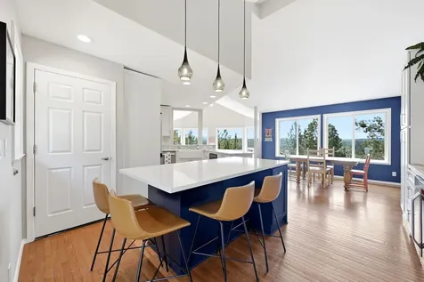 2068 NW Cascade View Drive Bend OR 97703