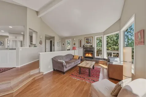 2068 NW Cascade View Drive Bend OR 97703