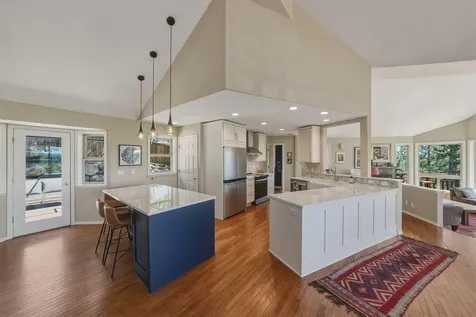 2068 NW Cascade View Drive Bend OR 97703