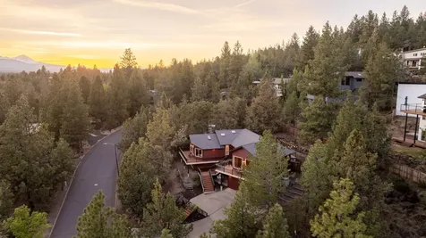 2068 NW Cascade View Drive Bend OR 97703