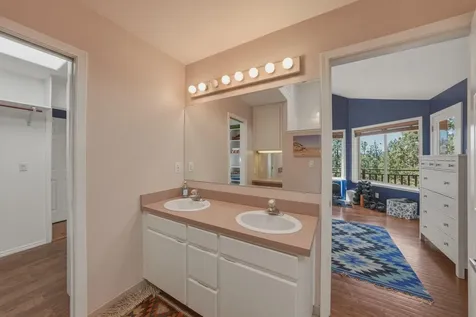 2068 NW Cascade View Drive Bend OR 97703