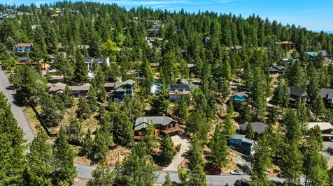 2068 NW Cascade View Drive Bend OR 97703