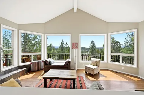 2068 NW Cascade View Drive Bend OR 97703
