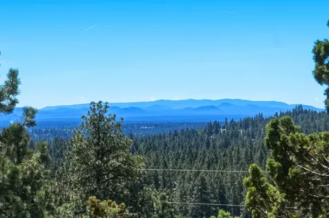 2068 NW Cascade View Drive Bend OR 97703