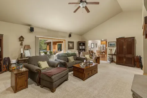 1164 Paper Birch Way Klamath Falls OR 97601
