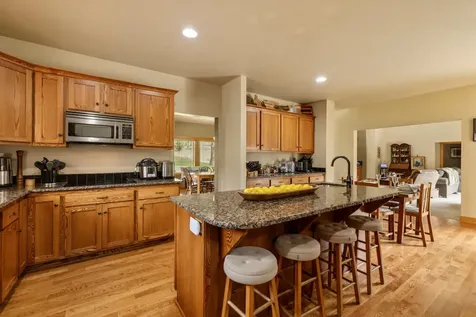 1164 Paper Birch Way Klamath Falls OR 97601