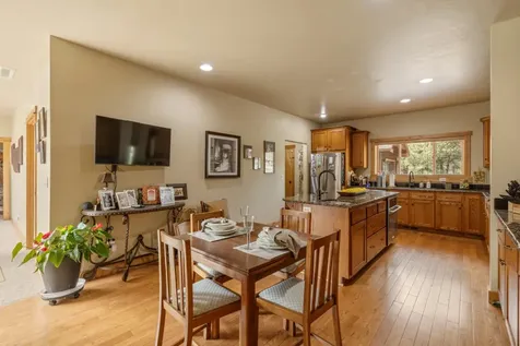 1164 Paper Birch Way Klamath Falls OR 97601