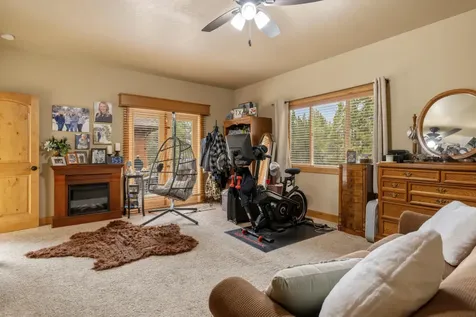 1164 Paper Birch Way Klamath Falls OR 97601