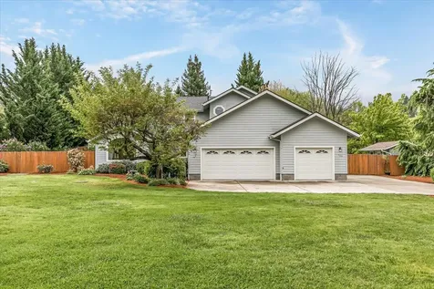 133 Kingsgate Way Grants Pass OR 97527