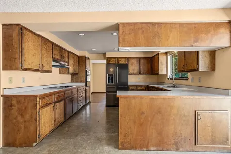 1704 NW Sunview Place Grants Pass OR 97526
