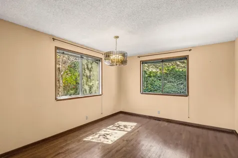 1704 NW Sunview Place Grants Pass OR 97526