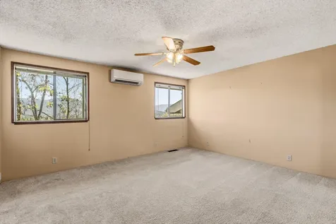 1704 NW Sunview Place Grants Pass OR 97526