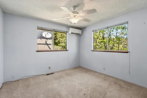1704 NW Sunview Place Grants Pass OR 97526