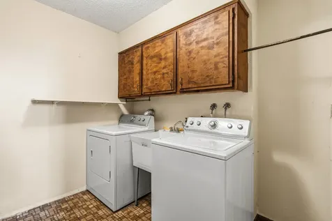 1704 NW Sunview Place Grants Pass OR 97526