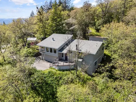 1704 NW Sunview Place Grants Pass OR 97526