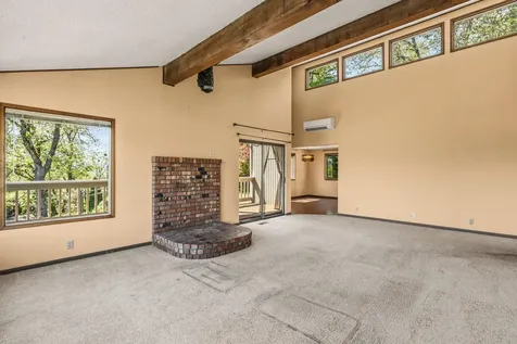 1704 NW Sunview Place Grants Pass OR 97526
