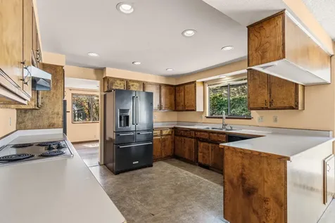 1704 NW Sunview Place Grants Pass OR 97526