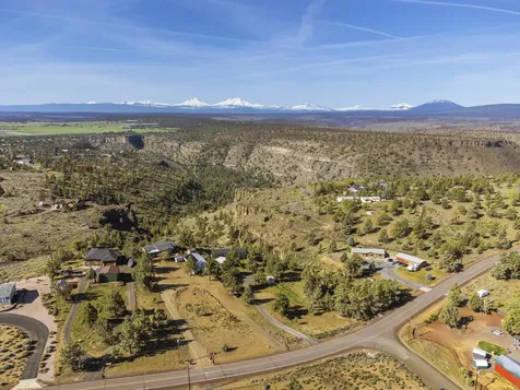 9318 SW Panorama Road Terrebonne OR 97760
