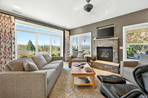 2315 Robertson Crest Grants Pass OR 97527
