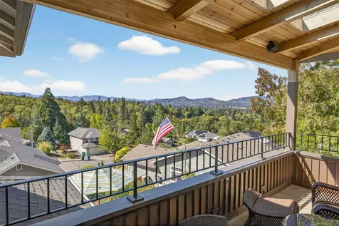 2315 Robertson Crest Grants Pass OR 97527