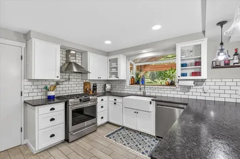 2050 Magnolia Avenue Medford OR 97501