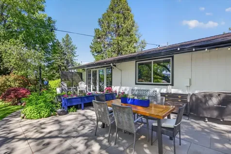 2050 Magnolia Avenue Medford OR 97501