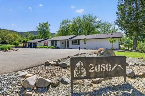 2050 Magnolia Avenue Medford OR 97501
