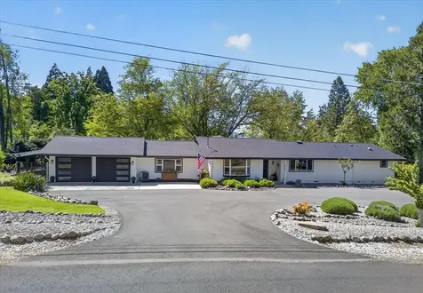 2050 Magnolia Avenue Medford OR 97501