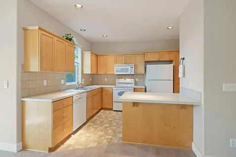 2221 NE Indigo Lane Bend OR 97701