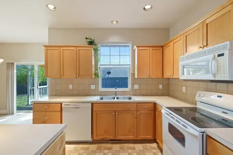 2221 NE Indigo Lane Bend OR 97701