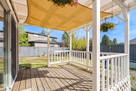 2221 NE Indigo Lane Bend OR 97701