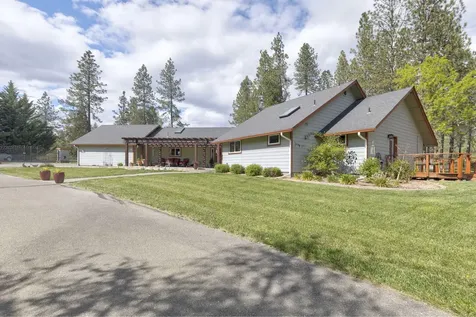 201 Hoffman Way Grants Pass OR 97526