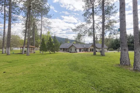 201 Hoffman Way Grants Pass OR 97526