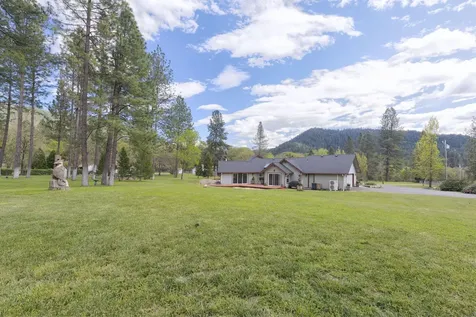 201 Hoffman Way Grants Pass OR 97526