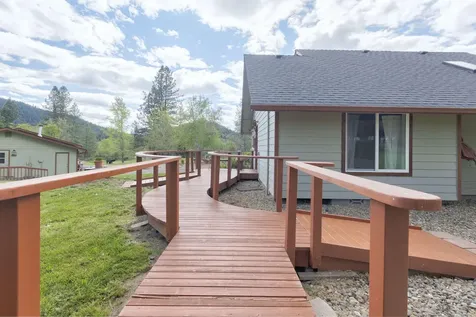 201 Hoffman Way Grants Pass OR 97526