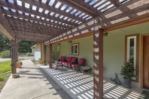 201 Hoffman Way Grants Pass OR 97526