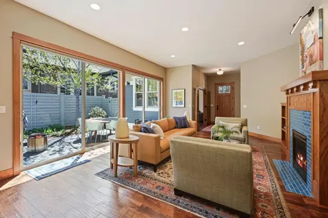2322 NW High Lakes Loop Bend OR 97703