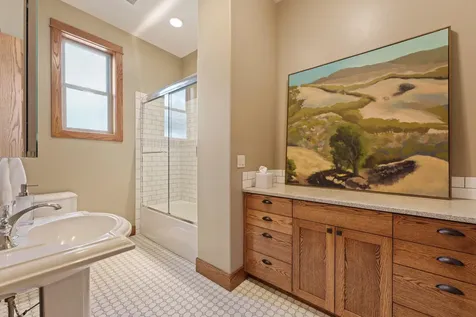 2322 NW High Lakes Loop Bend OR 97703