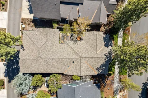 2322 NW High Lakes Loop Bend OR 97703