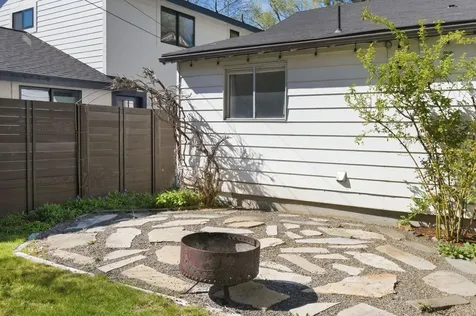 521 NW Georgia Avenue Bend OR 97703