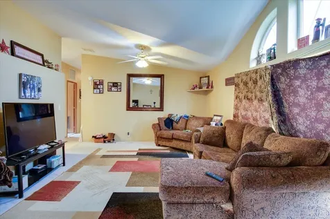 222 SE Steele Street Madras OR 97741
