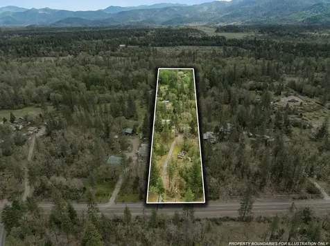 6301 Rockydale Road Cave Junction OR 97523