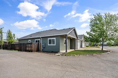 1350 Swayze Lane Medford OR 97501